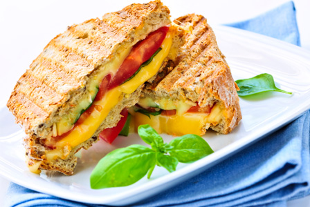 grilled-cheese-tomato-sandwich